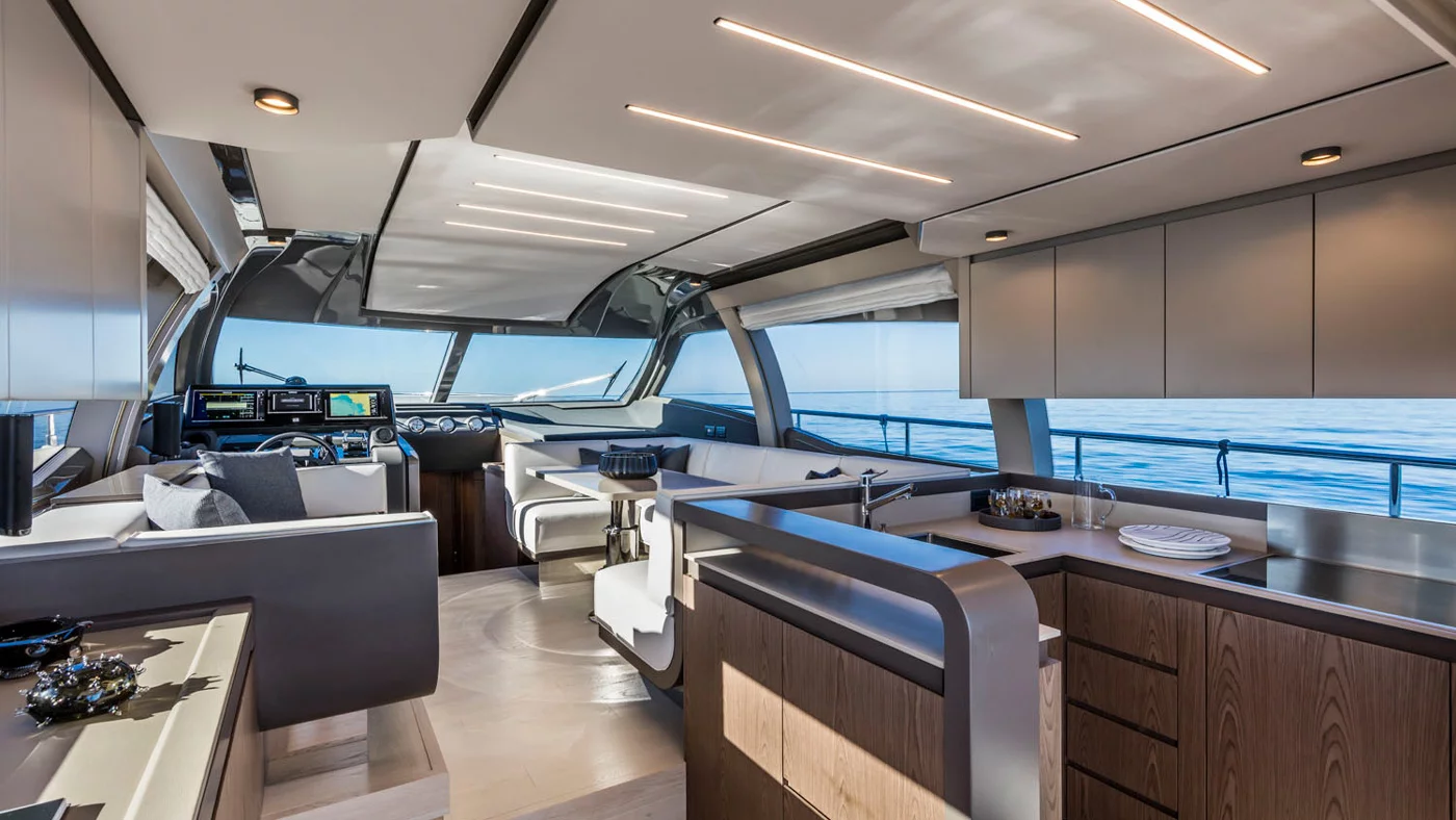 Ferretti Yachts 550 - interiores (1)