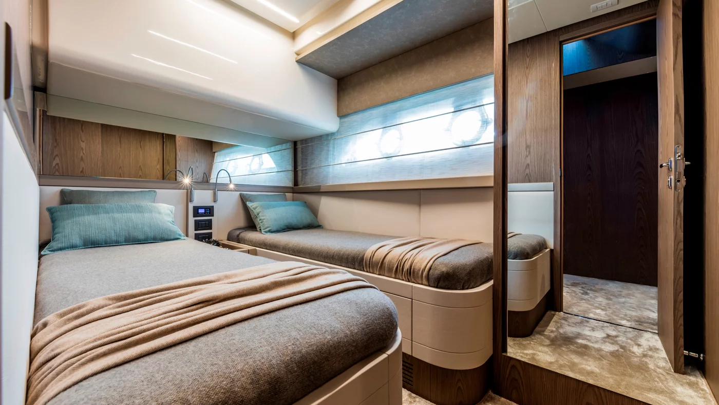 Ferretti Yachts 550 - interiores (14)