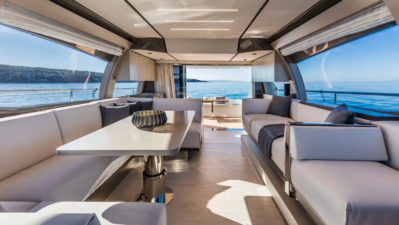 Ferretti Yachts 550 - interiores (4)