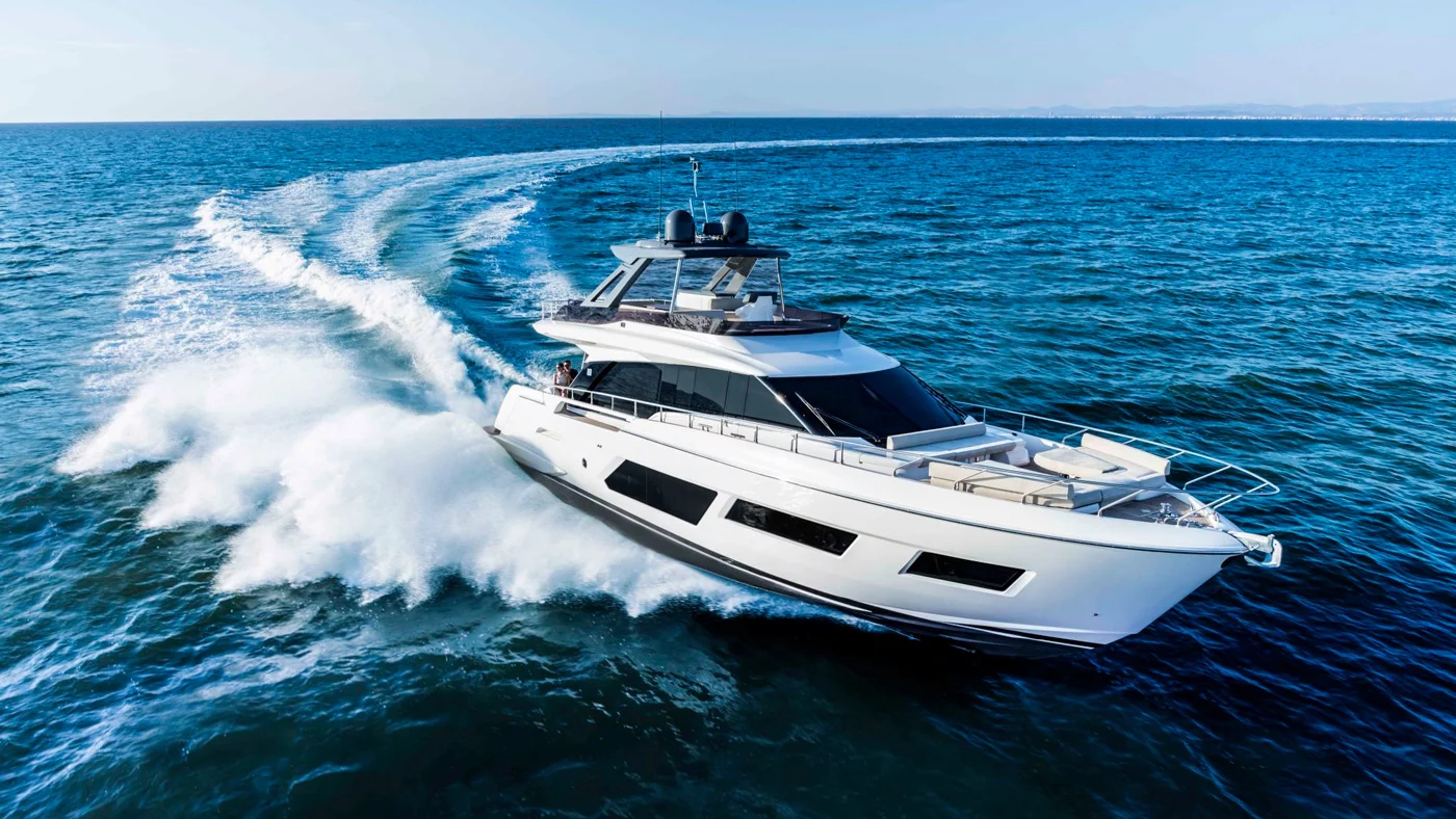 Ferretti Yachts 670 - exteriores (3)