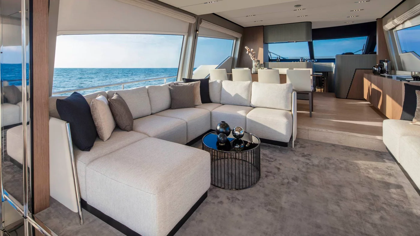 Ferretti Yachts 720 - interiores (1)