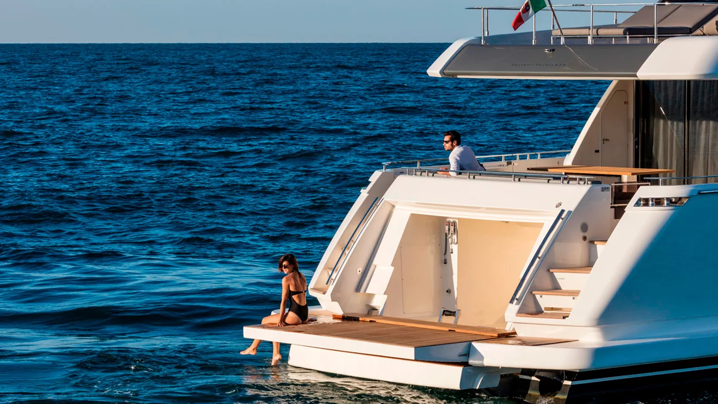 Ferretti Yachts 850 - externas(11)