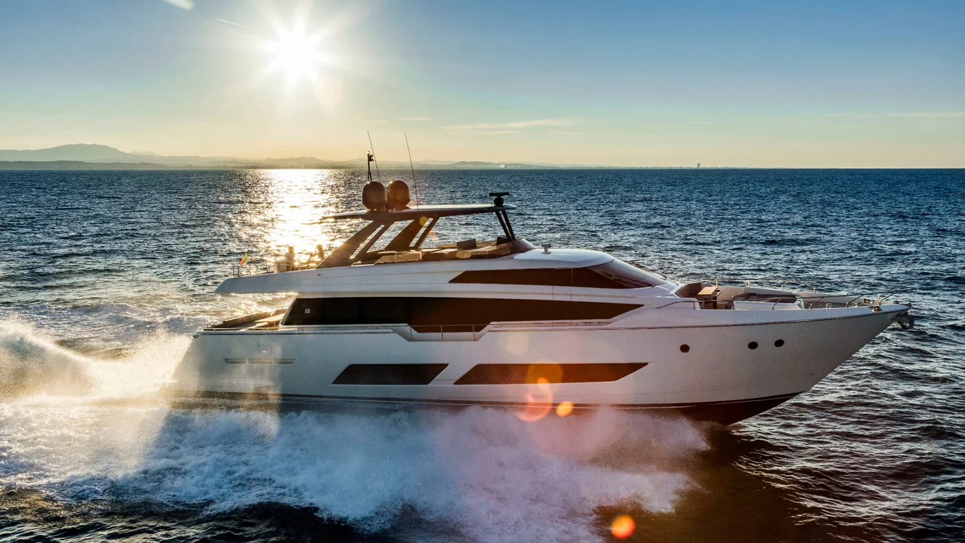 Ferretti Yachts 850 - externas(5)