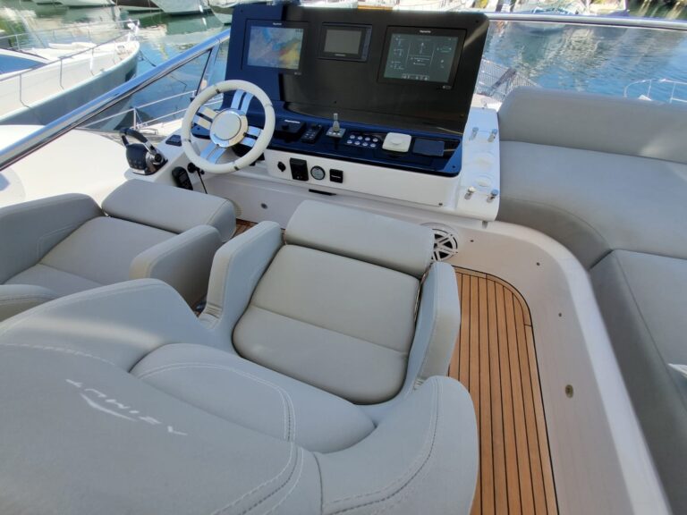 AZIMUT 62 - 2020 (3)